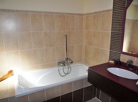 La Villa Saint Pierre Hotel Kültér fotó